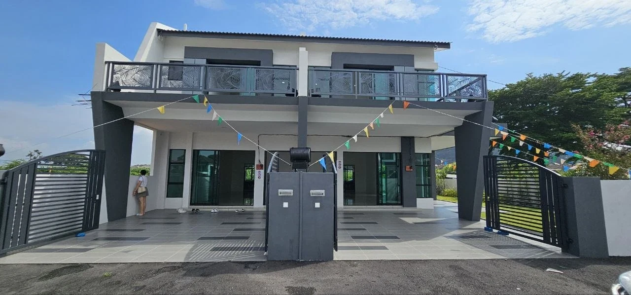Ampang Cove show home exterior - show unit