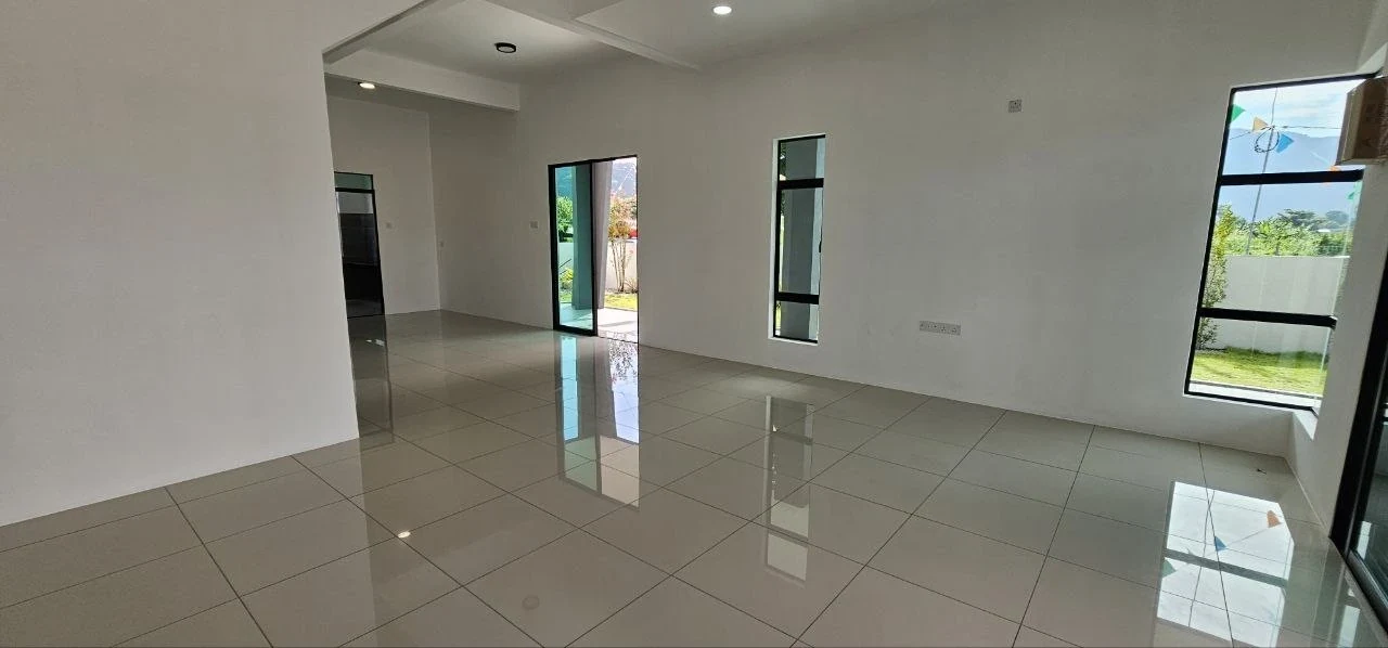 Ampang Cove living space - show unit