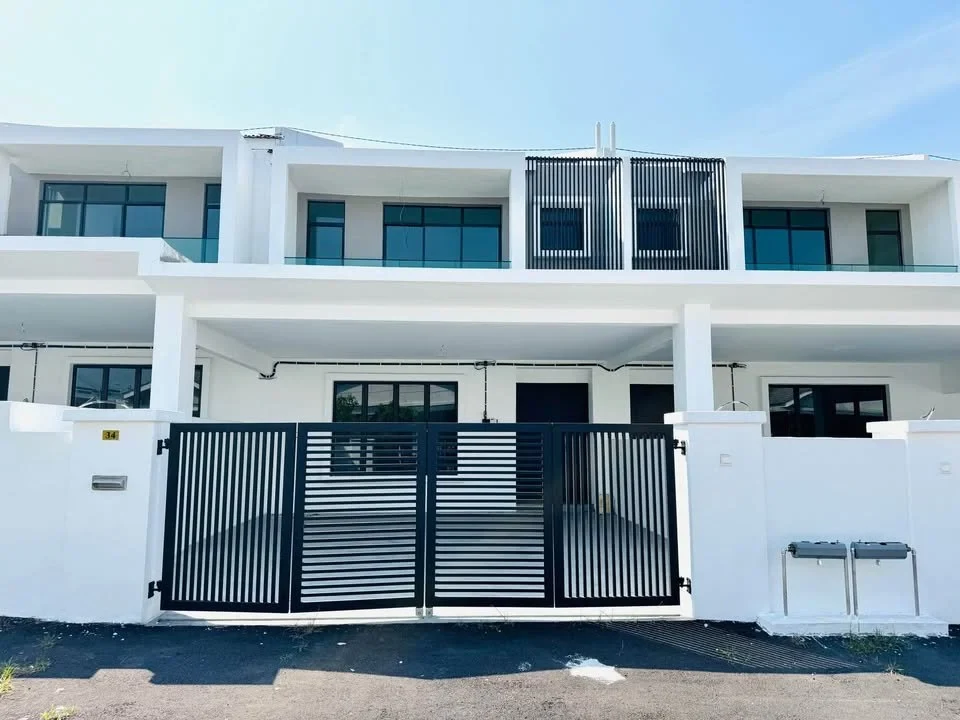 Taman Shatin terrace exterior - project photo