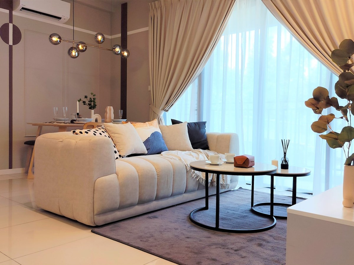 Show unit living room reference